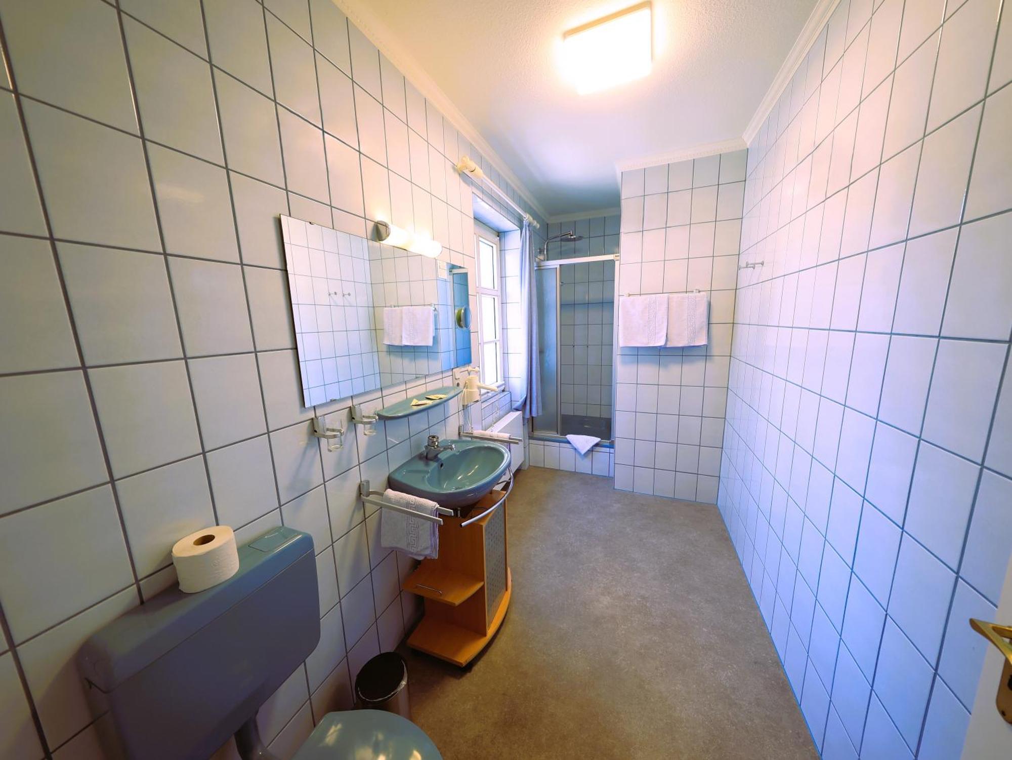 Hotel Zur Post Mulheim an der Mosel Eksteriør billede