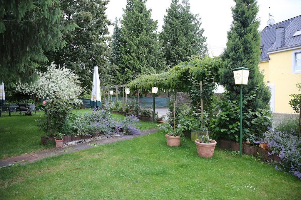 Hotel Zur Post Mulheim an der Mosel Eksteriør billede